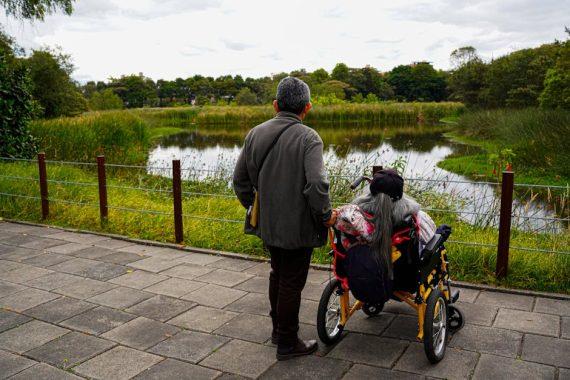 產後護理課程：科學指導與實踐策略